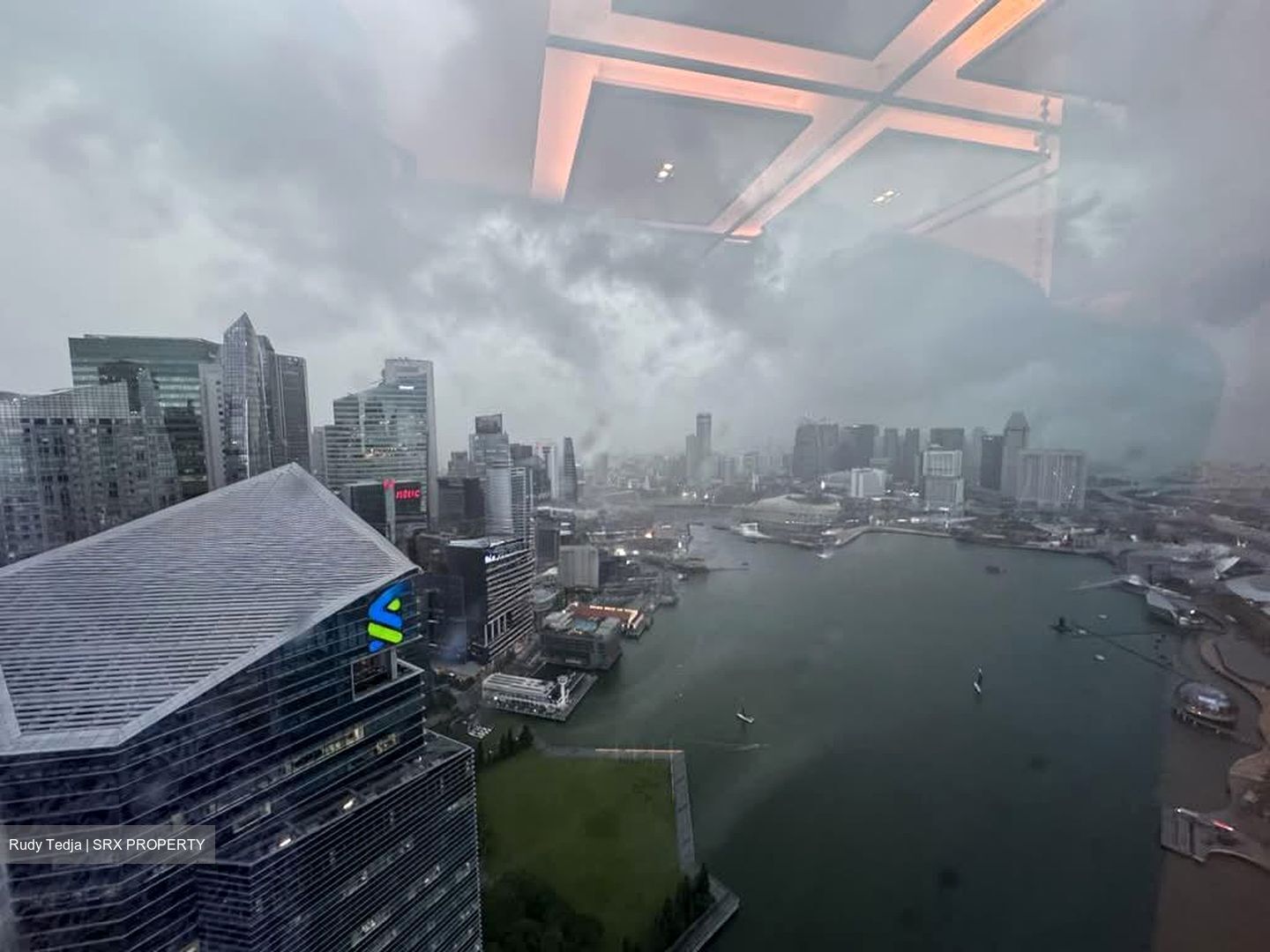 Marina Bay Residences (D1), Condominium #612648861